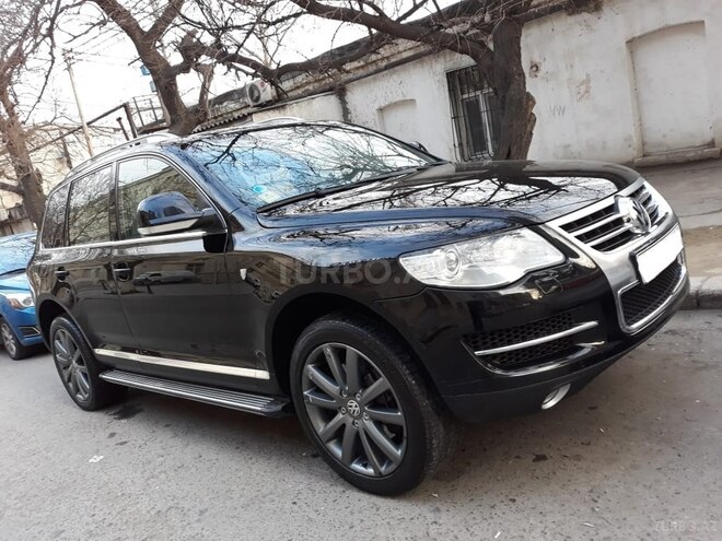 Volkswagen Touareg 2008, 183,000 km - 4.2 л - Bakı
