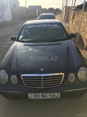 Mercedes E 230 1997, 421,000 km - 2.3 l - Bakı