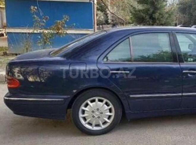 Mercedes E 270 1999, 185,000 km - 2.7 l - Bakı