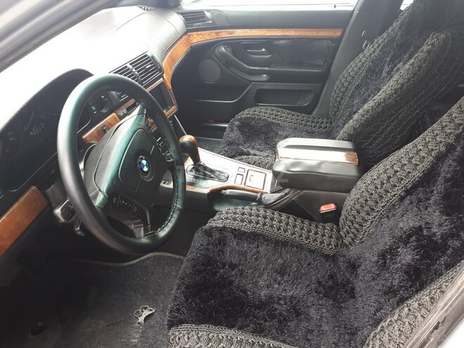 BMW 528 1996, 230,000 km - 2.8 l - Şəmkir