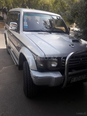 Mitsubishi Pajero 1993, 397,000 km - 2.8 l - Bakı