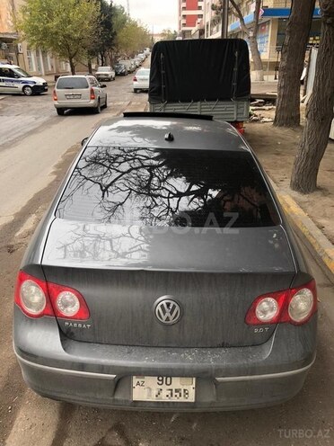 Volkswagen Passat 2006, 232,000 km - 2.0 l - Bakı