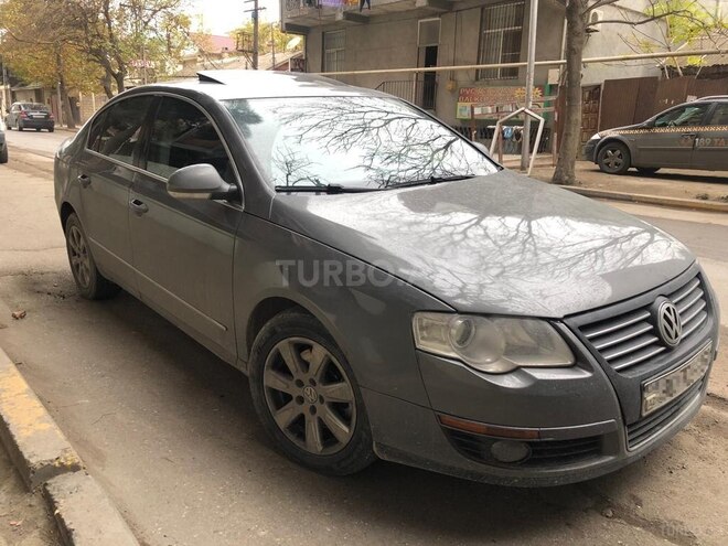 Volkswagen Passat 2006, 232,000 km - 2.0 l - Bakı