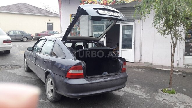 Opel Vectra 1997, 11,111 km - 1.8 л - Bakı
