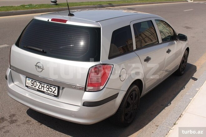 Opel Astra 2006, 269,000 km - 1.7 l - Neftçala