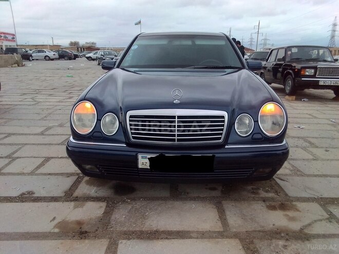 Mercedes E 240 1998, 260,000 km - 2.4 l - Bakı
