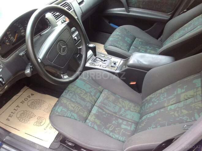 Mercedes E 240 1998, 260,000 km - 2.4 l - Bakı