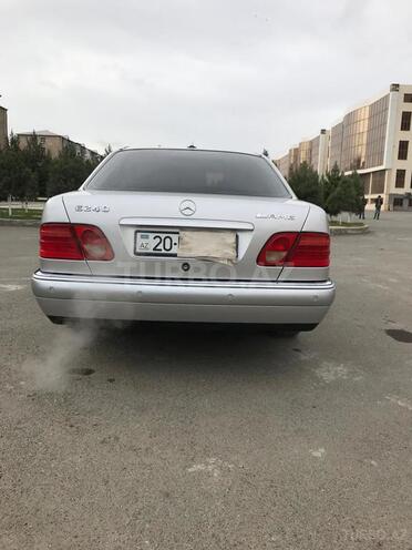 Mercedes E 240 1999, 303,900 km - 2.4 l - Gəncə