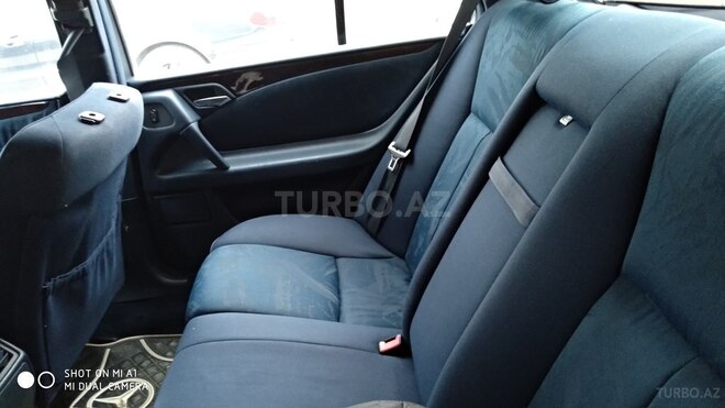 Mercedes E 230 1996, 404,000 km - 2.3 л - Bakı