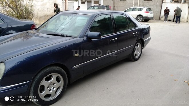Mercedes E 230 1996, 404,000 km - 2.3 л - Bakı