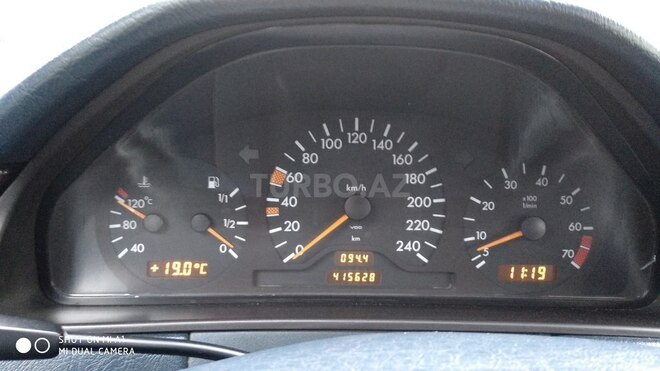 Mercedes E 230 1996, 404,000 km - 2.3 л - Bakı