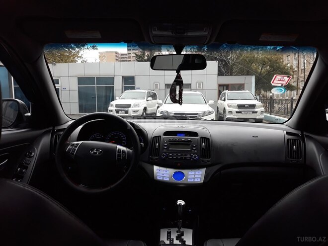 Hyundai Elantra 2009, 174,000 km - 2.0 l - Bakı