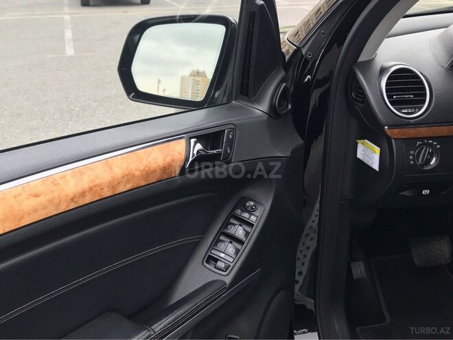 Mercedes GL 550 2008, 242,000 km - 5.5 l - Bakı