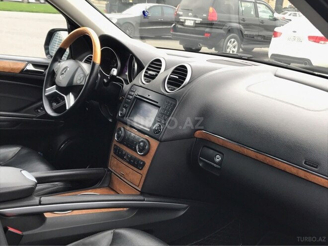 Mercedes GL 550 2008, 242,000 km - 5.5 l - Bakı