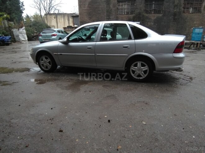 Opel Vectra 1996, 239,014 km - 1.8 l - Sumqayıt