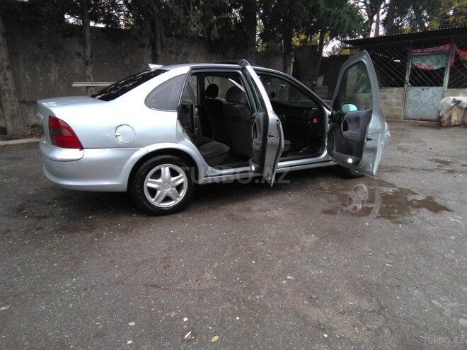 Opel Vectra 1996, 239,014 km - 1.8 l - Sumqayıt