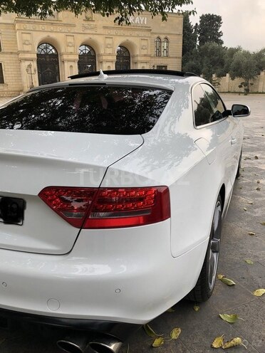 Audi S5 2010, 90,000 km - 4.2 l - Bakı