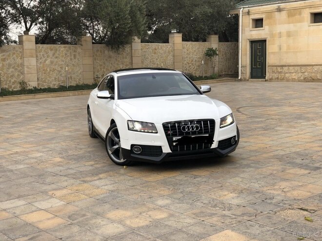 Audi S5 2010, 90,000 km - 4.2 l - Bakı