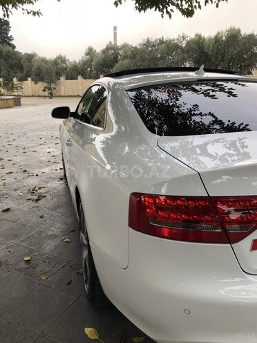 Audi S5 2010, 90,000 km - 4.2 l - Bakı
