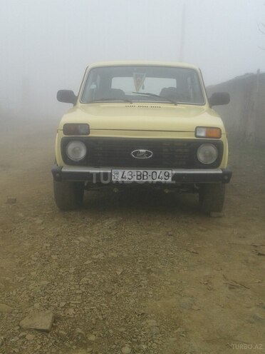 LADA (VAZ) Niva 1986, 15,000 km - 1.6 l - Lerik