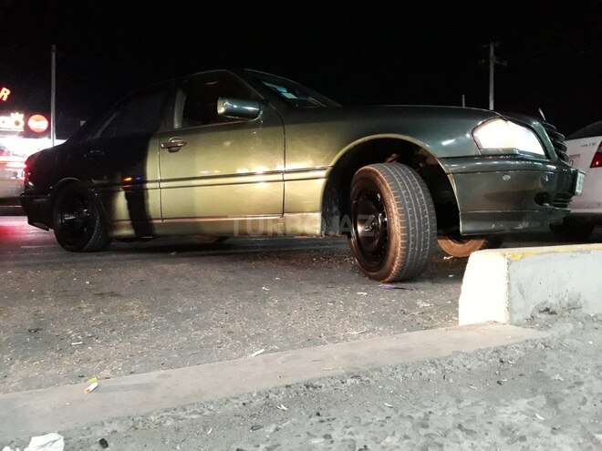 Mercedes C 200 1994, 390,000 km - 0.2 l - Bakı
