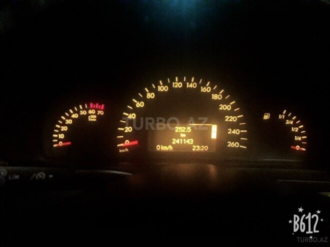 Mercedes C 200 2000, 241,000 km - 2.0 l - Sumqayıt