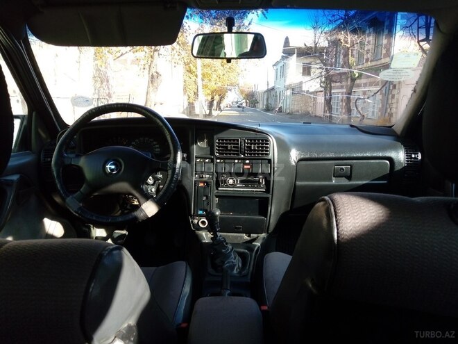 Opel Omega 1989, 350,000 km - 2.0 l - Göygöl
