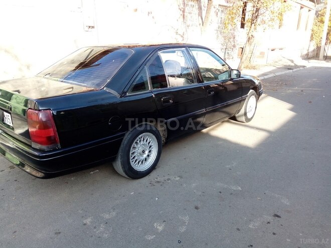 Opel Omega 1989, 350,000 km - 2.0 l - Göygöl