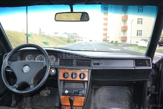 Mercedes 190 1992, 80,000 km - 2.0 l - Bakı