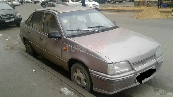 Daewoo Nexia 1993, 35,000 km - 1.8 l - Bakı