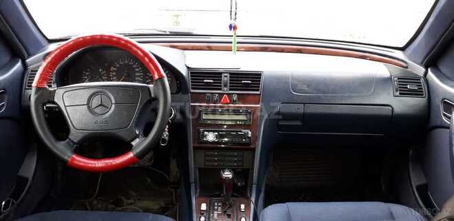 Mercedes C 200 1999, 380,000 km - 2.0 л - İsmayıllı
