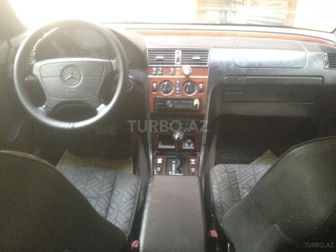 Mercedes C 220 1995, 351,179 km - 2.2 л - Bakı