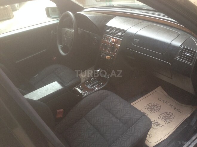 Mercedes C 220 1995, 351,179 km - 2.2 л - Bakı
