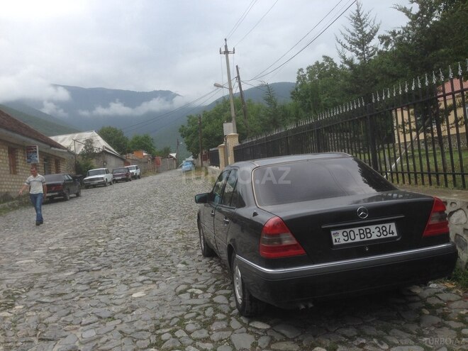 Mercedes C 220 1995, 351,179 km - 2.2 л - Bakı