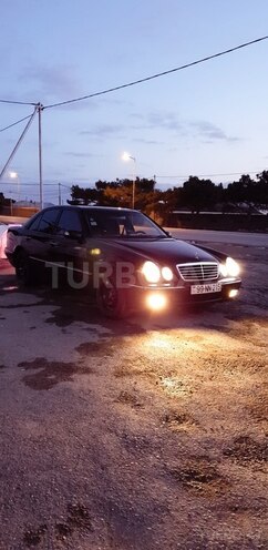 Mercedes E 320 2000, 3,500,002 km - 3.2 л - Bakı