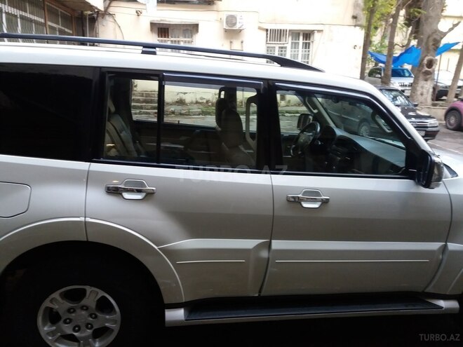 Mitsubishi Pajero 2007, 191,000 km - 3.0 л - Bakı