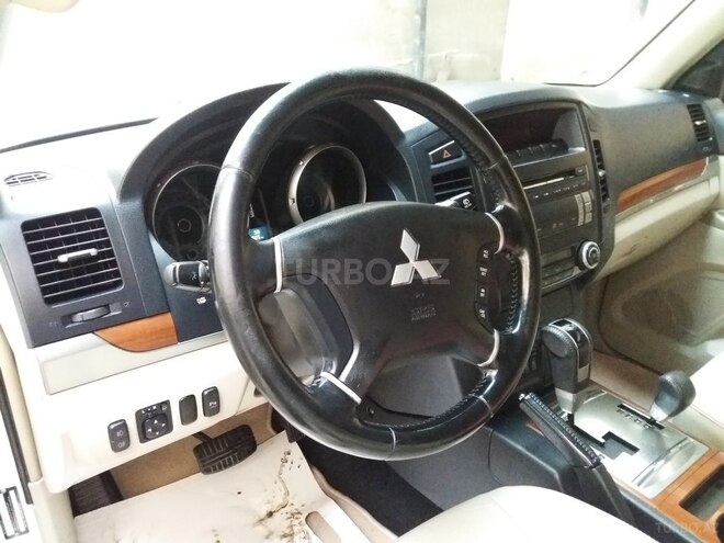 Mitsubishi Pajero 2007, 191,000 km - 3.0 л - Bakı