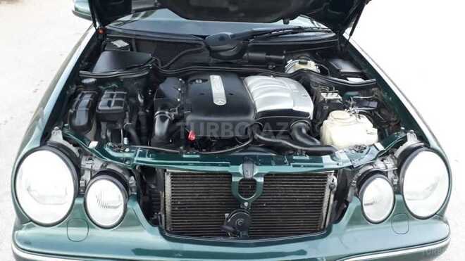 Mercedes E 220 2001, 184,896 km - 2.2 l - Bakı