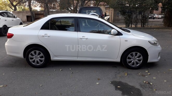 Toyota Corolla 2013, 104,000 km - 1.6 l - Bakı