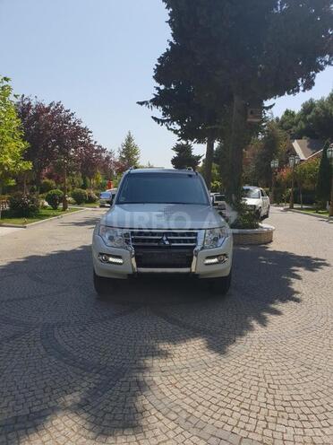 Mitsubishi Pajero 2014, 133,000 km - 3.8 л - Bakı
