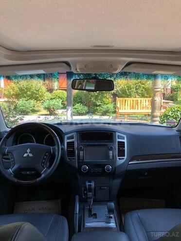 Mitsubishi Pajero 2014, 133,000 km - 3.8 л - Bakı