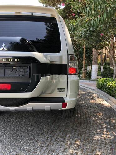 Mitsubishi Pajero 2014, 133,000 km - 3.8 л - Bakı