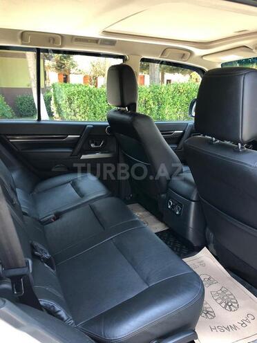 Mitsubishi Pajero 2014, 133,000 km - 3.8 л - Bakı