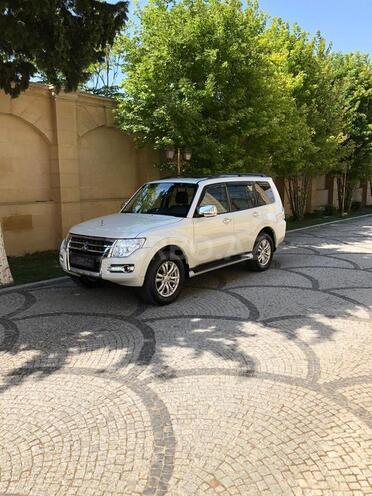 Mitsubishi Pajero 2014, 133,000 km - 3.8 л - Bakı