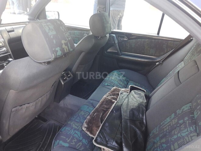 Mercedes E 240 1998, 218,379 km - 2.4 l - Bakı