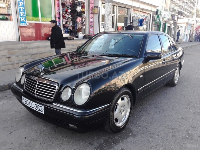 Mercedes E 240 1998, 218,379 km - 2.4 l - Bakı