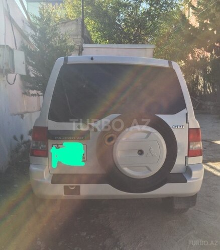 Mitsubishi Pajero io 2000, 335,000 km - 2.0 l - Bakı