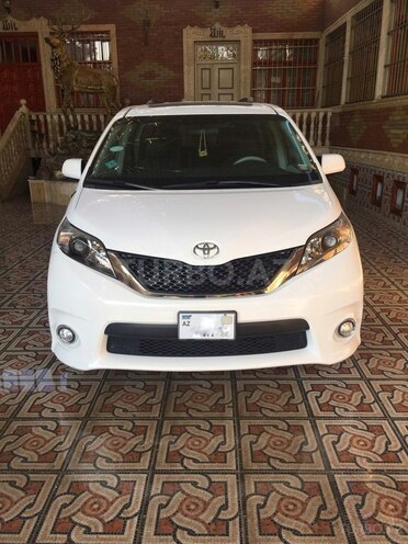 Toyota Sienna 2011, 40,000 km - 3.5 l - Gəncə