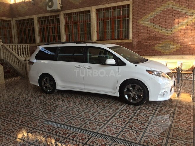 Toyota Sienna 2011, 40,000 km - 3.5 l - Gəncə