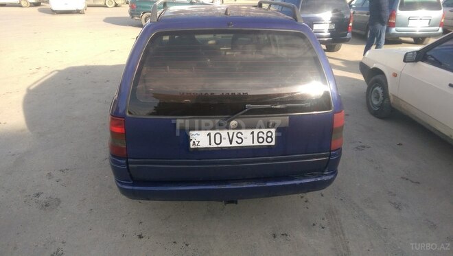 Opel Astra 1995, 324,000 km - 2.0 l - Bakı